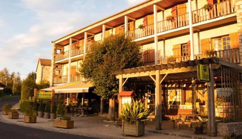 Hotel La Clairiere Chambon-sur-Dolore Exterior foto